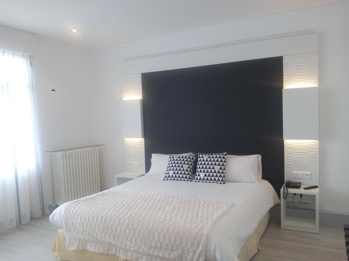 Hotel Uhainak Hendaye Esterno foto