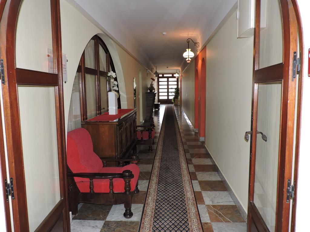 Hotel Uhainak Hendaye Esterno foto