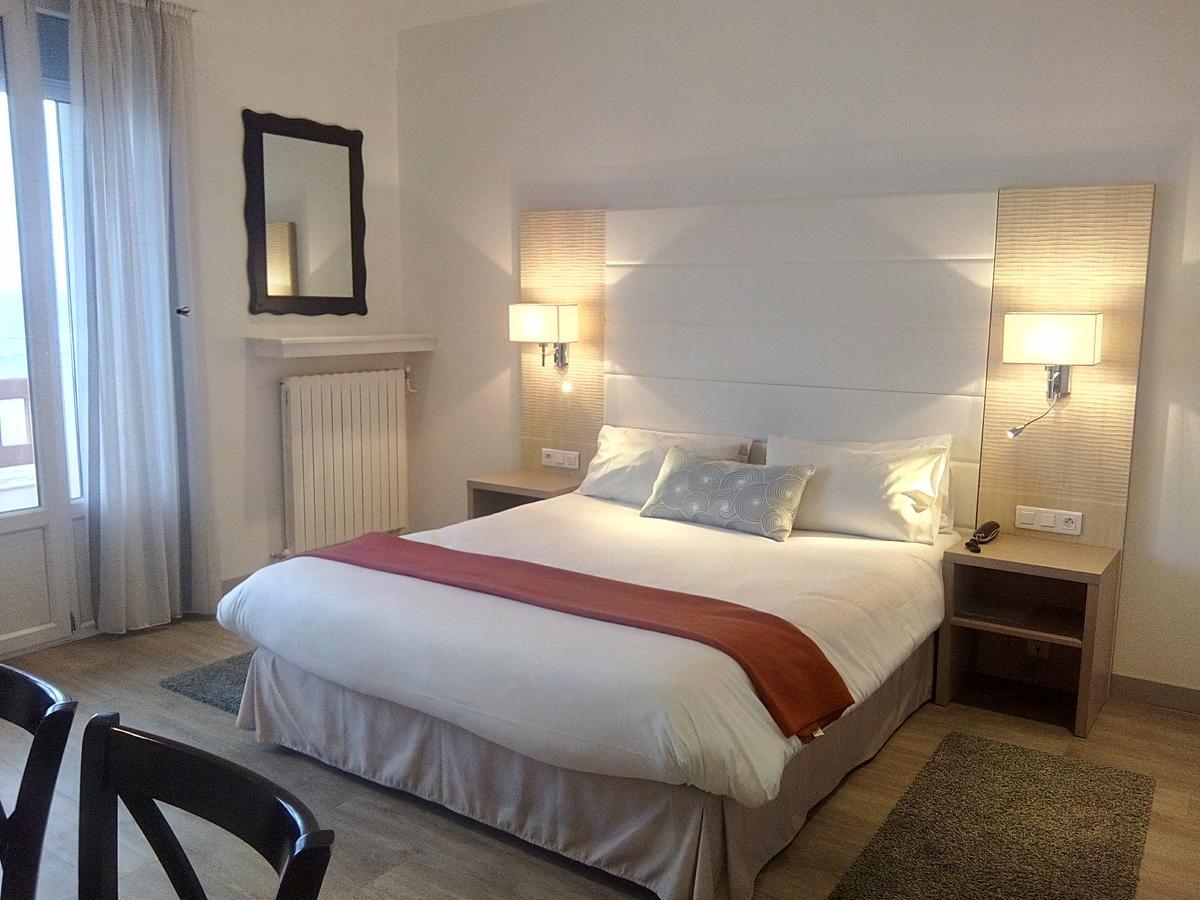 Hotel Uhainak Hendaye Esterno foto