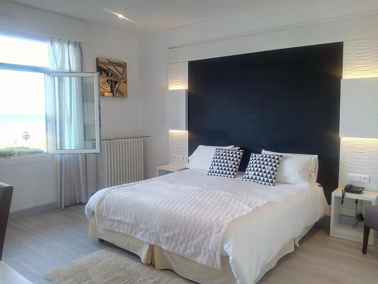 Hotel Uhainak Hendaye Esterno foto